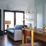 Casa Maria アパート メストレ